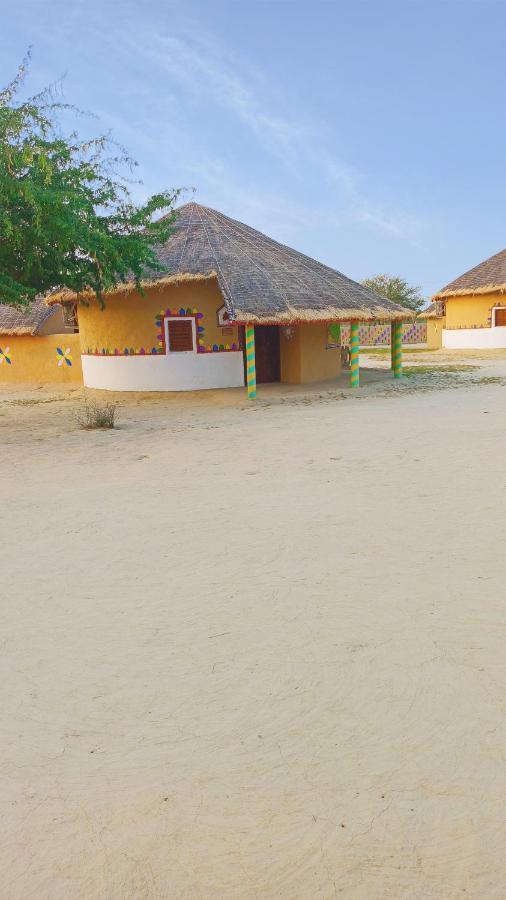 Mahefeel E Rann Resort Bherandiāla エクステリア 写真