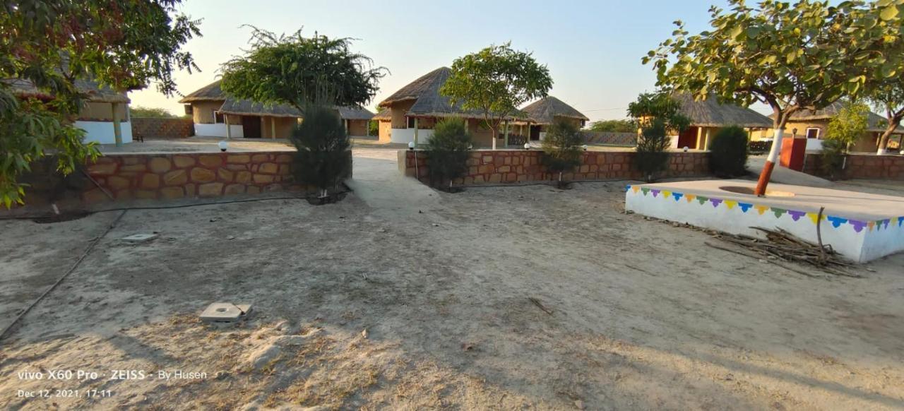 Mahefeel E Rann Resort Bherandiāla エクステリア 写真
