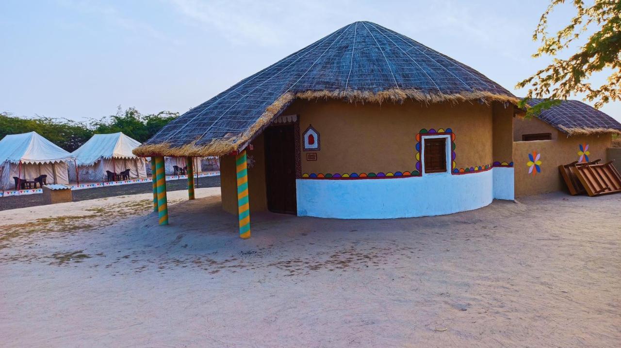 Mahefeel E Rann Resort Bherandiāla エクステリア 写真