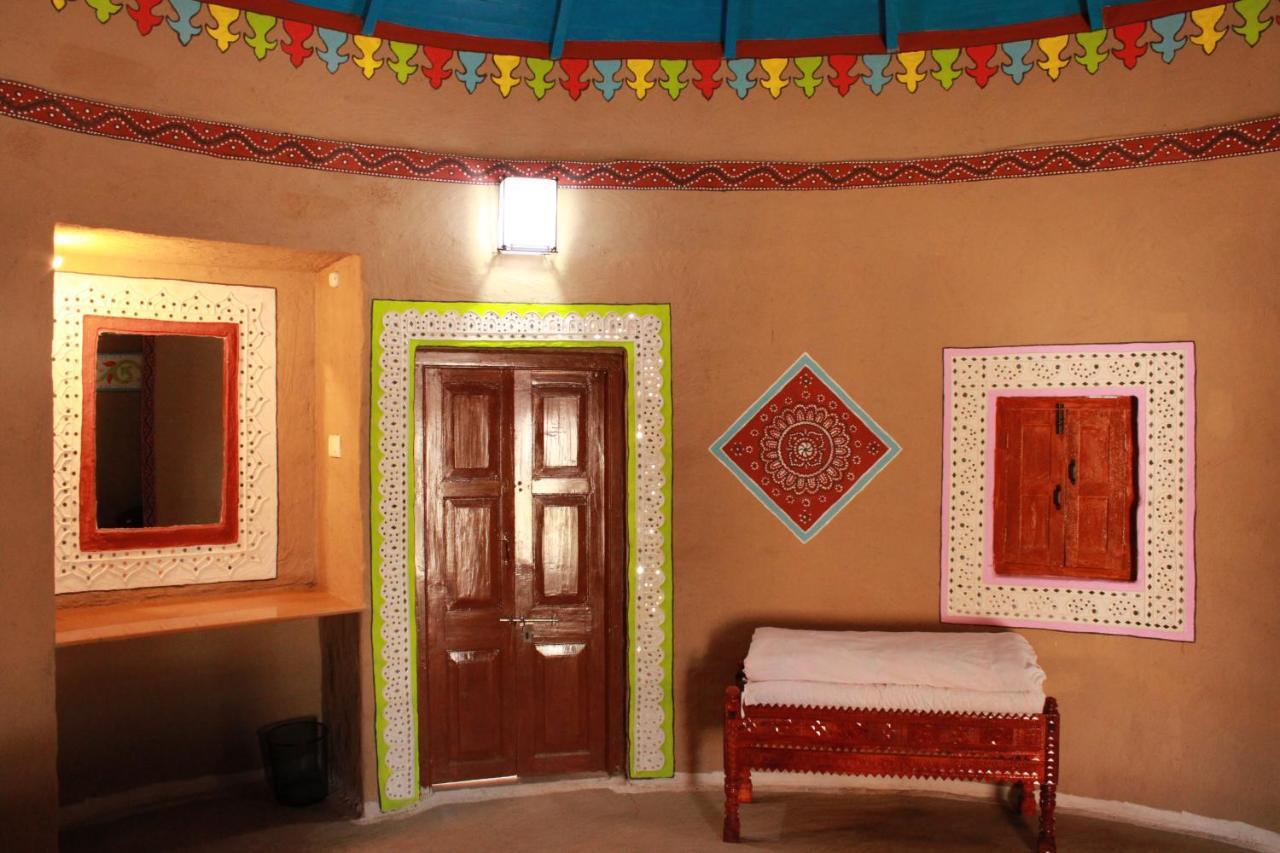 Mahefeel E Rann Resort Bherandiāla エクステリア 写真