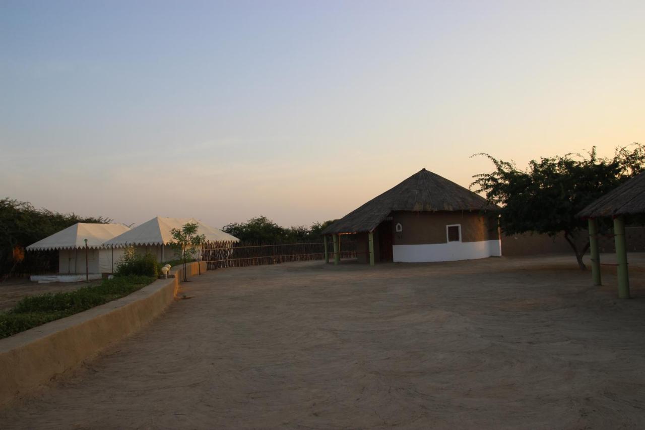 Mahefeel E Rann Resort Bherandiāla エクステリア 写真
